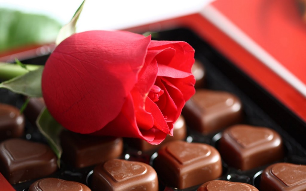 Flores y chocolates, los favoritos de San Valentín Flores y chocolates, los favoritos de San Valentín