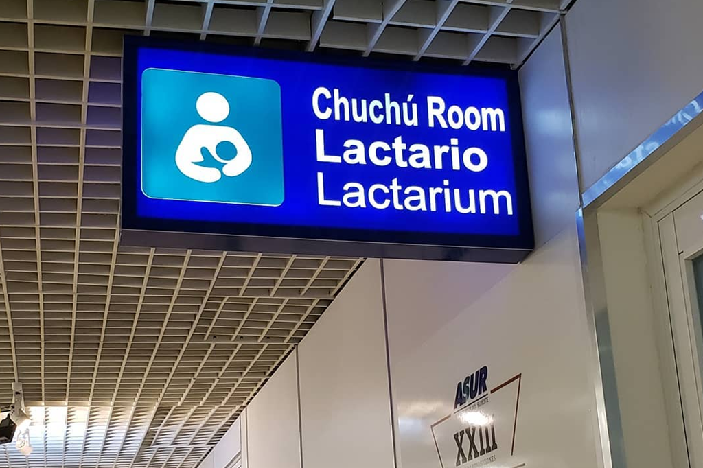 Unicef entrega reconocimiento al Aeropuerto de Mérida Unicef entrega reconocimiento al Aeropuerto de Mérida