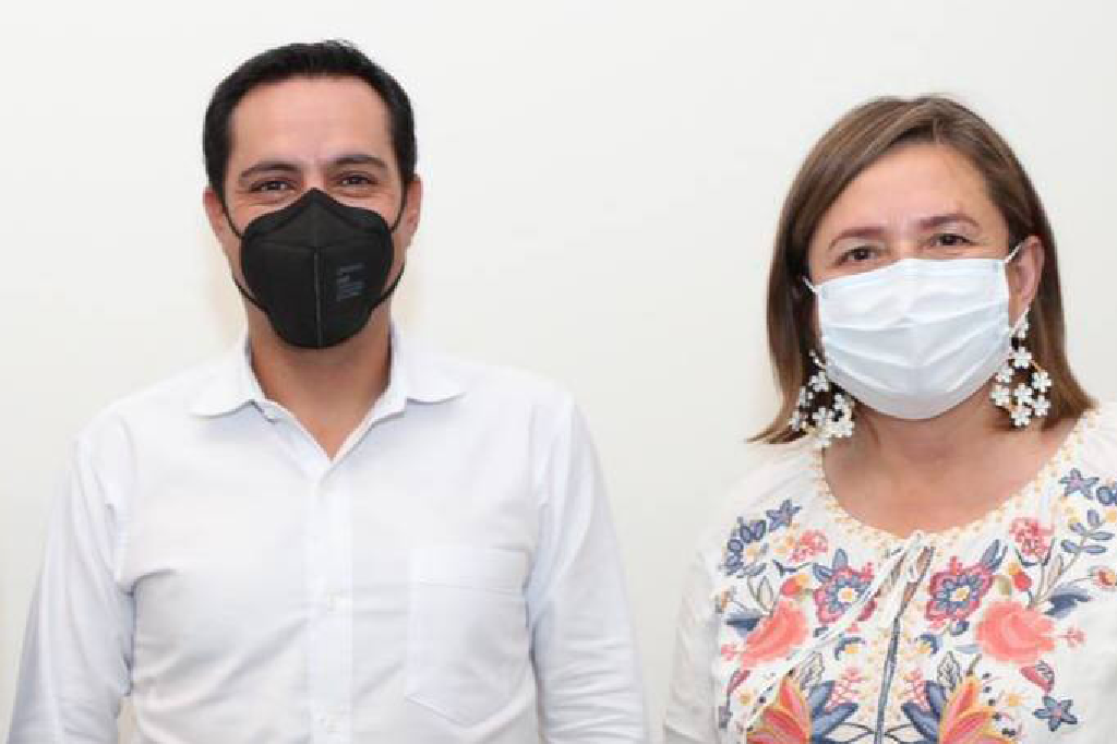 Xóchitl Gálvez señala como precandidato a la Presidencia a Mauricio Vila Xóchitl Gálvez señala como precandidato a la Presidencia a Mauricio Vila