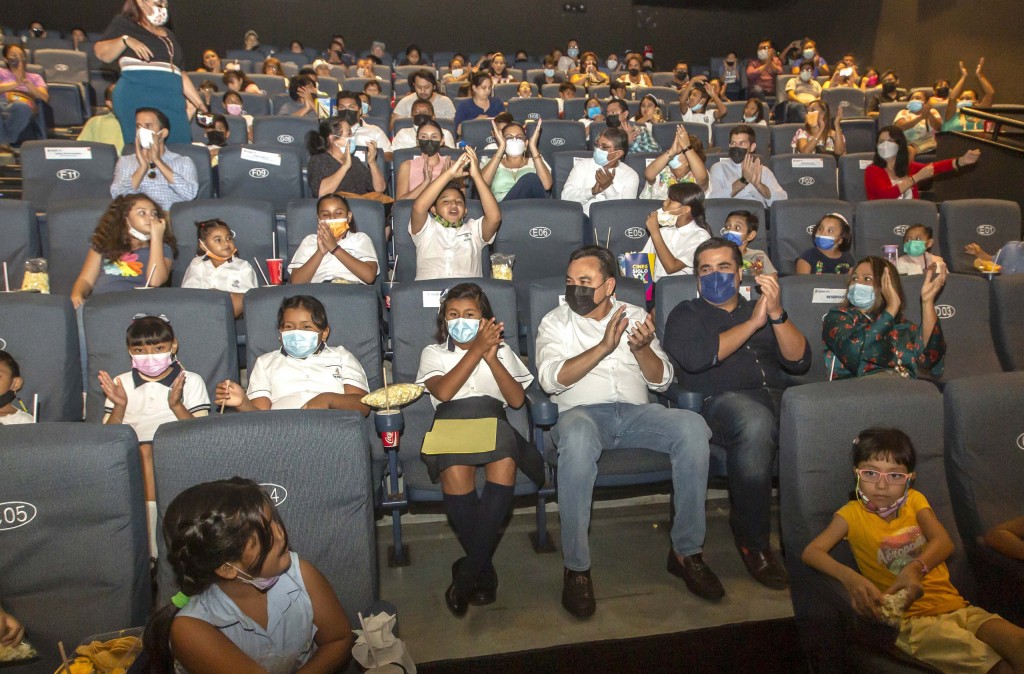 Ofrecen facilidades para estudiantes en el Cine Siglo XXI Ofrecen facilidades para estudiantes en el Cine Siglo XXI