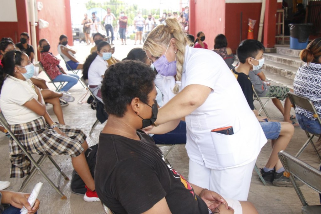 Anuncian vacunación en Tzucacab, Halachó, Izamal, Acanceh y Kanasín Anuncian vacunación en Tzucacab, Halachó, Izamal, Acanceh y Kanasín
