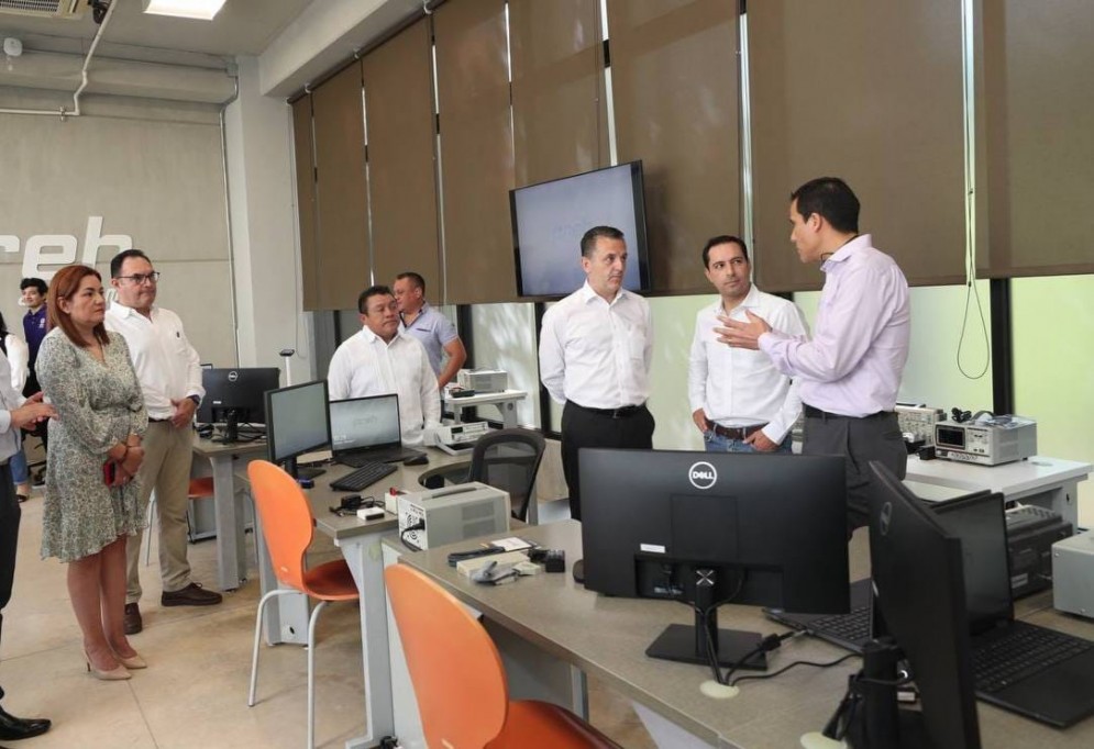 Desde Yucatán, se desarrollará la tecnología que permite que los coches se estacionen con la asistencia de inteligencia artificial Desde Yucatán, se desarrollará la tecnología que permite que los coches se estacionen con la asistencia de inteligencia artificial