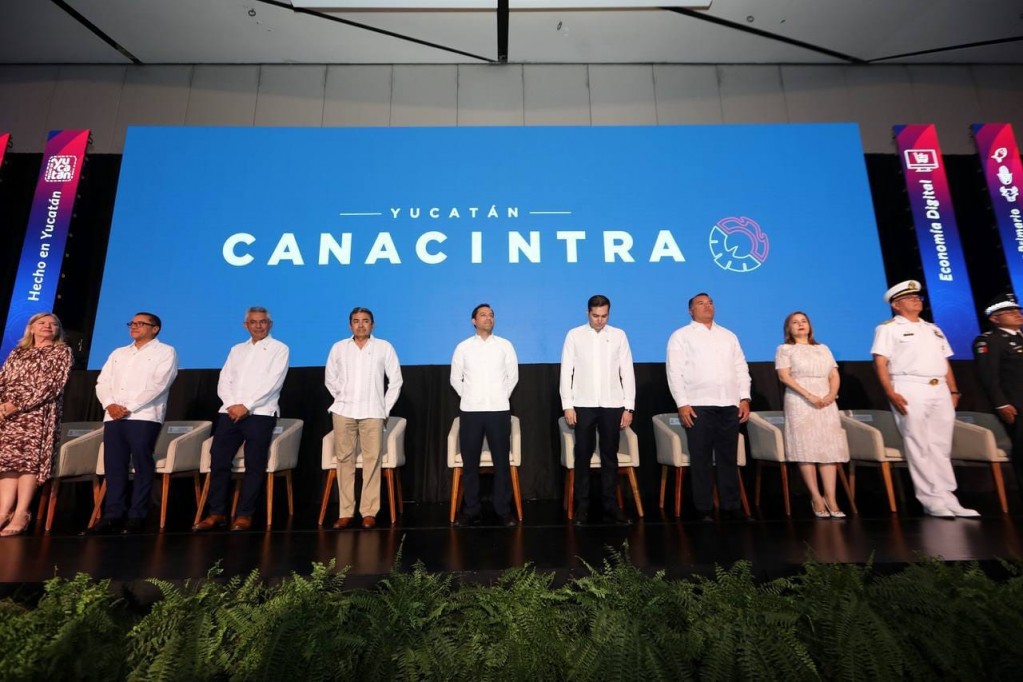 Nuevo presidente de la Canacintra presiona al gobierno para la ampliación del puerto de Progreso Nuevo presidente de la Canacintra presiona al gobierno para la ampliación del puerto de Progreso