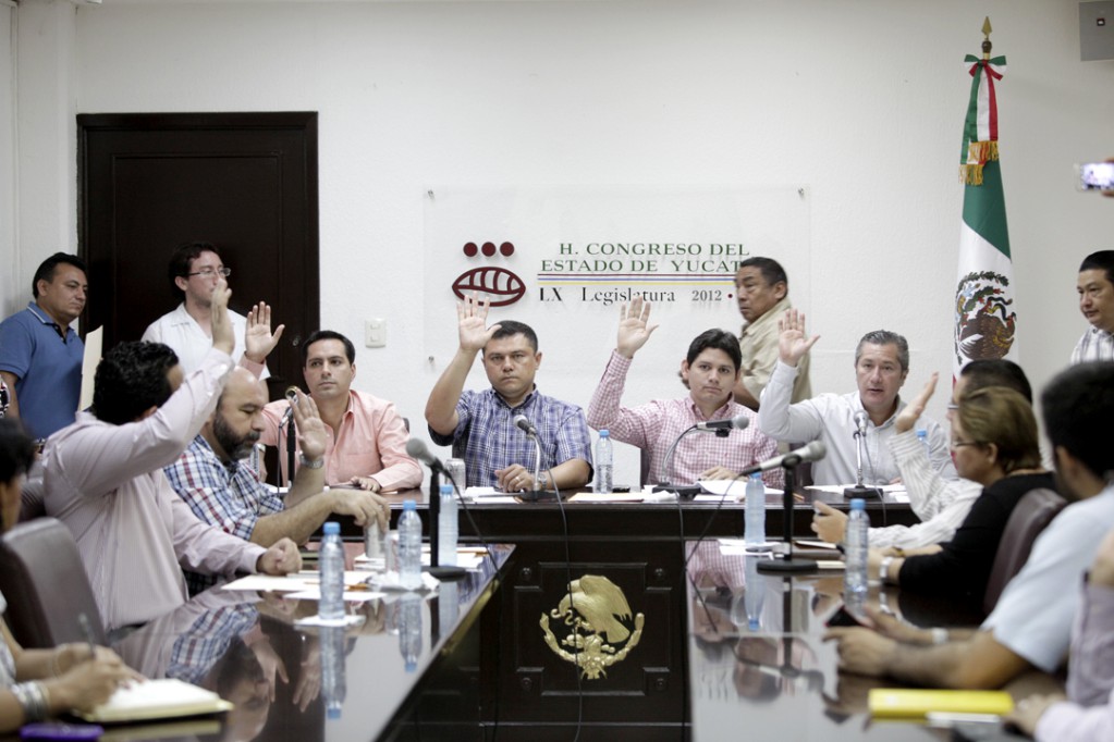 Comisión del Congreso Local aprueba reforma en Telecomunicaciones. Comisión del Congreso Local aprueba reforma en Telecomunicaciones.