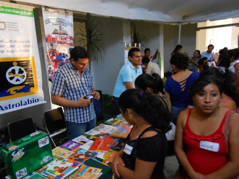 Se integran padres de familia a las acciones del Modelo de Gestión Regional de la SEGEY Se integran padres de familia a las acciones del Modelo de Gestión Regional de la SEGEY