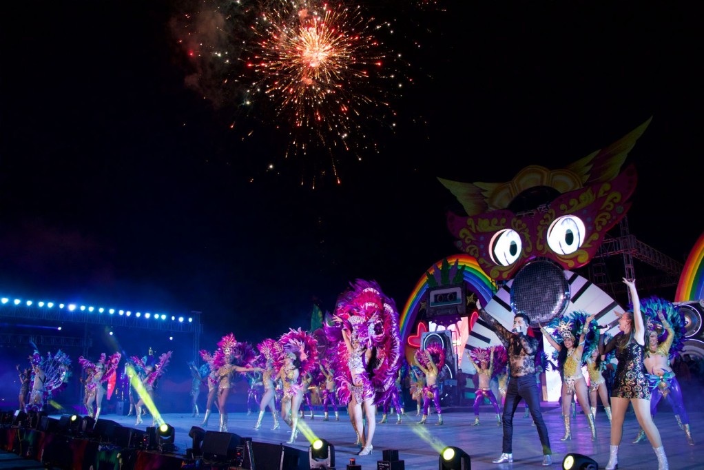 El Alcalde Alejandro Ruz coronó a los Reyes del Carnaval de Mérida 2024 El Alcalde Alejandro Ruz coronó a los Reyes del Carnaval de Mérida 2024