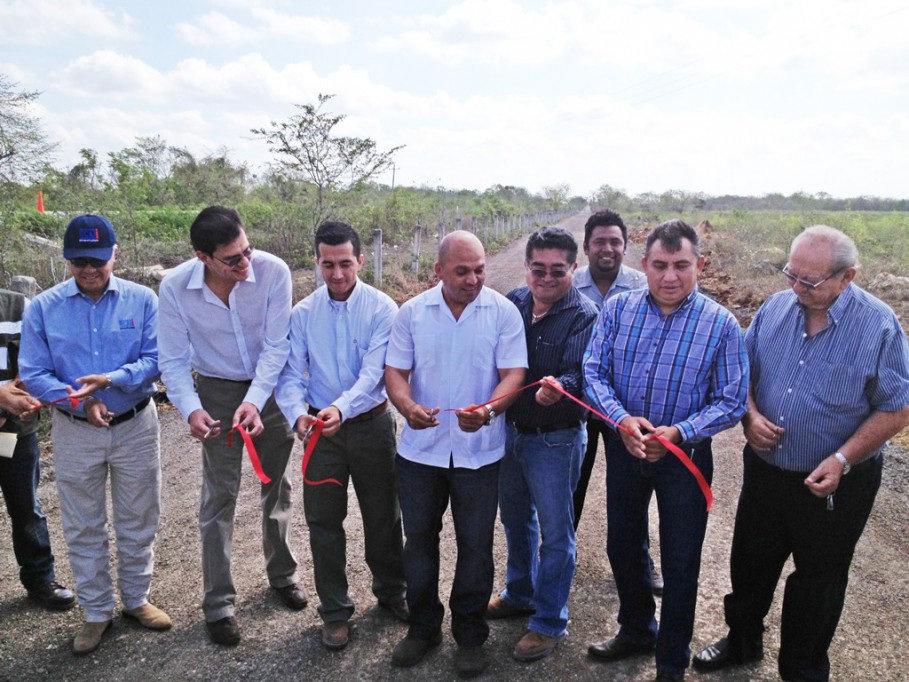 VALLADOLID: Obra entregada, camino vecinal en Yalcobá VALLADOLID: Obra entregada, camino vecinal en Yalcobá