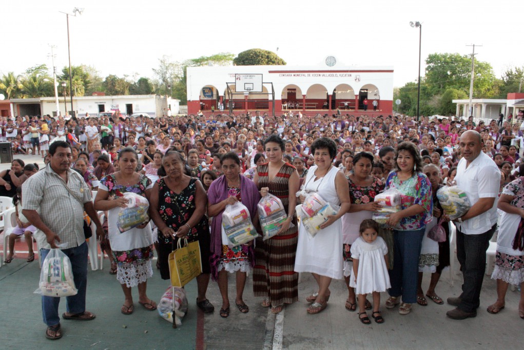 VALLADOLID: Kilo de Ayuda llega a las familias de Xocen VALLADOLID: Kilo de Ayuda llega a las familias de Xocen