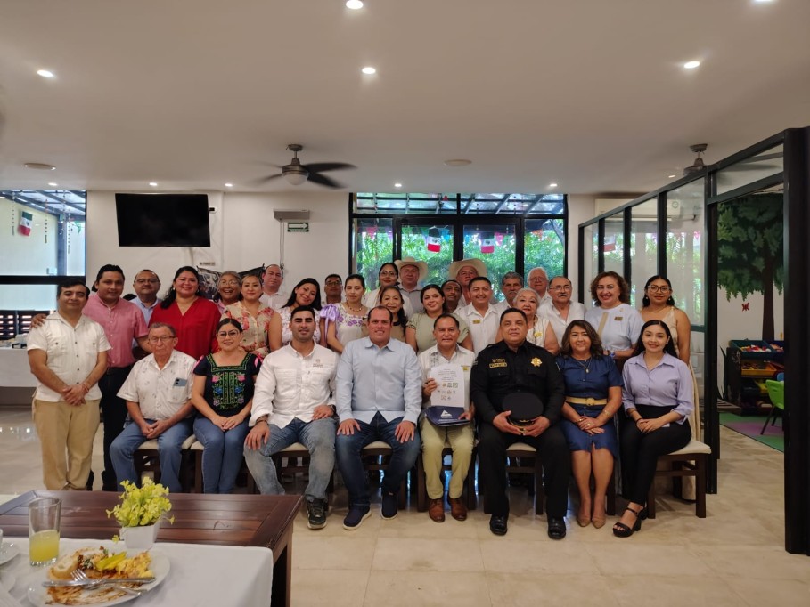 Insta Canaco Tizimín a municipios del oriente instalar módulo permanente de trámites vehiculares y licencias de conducir