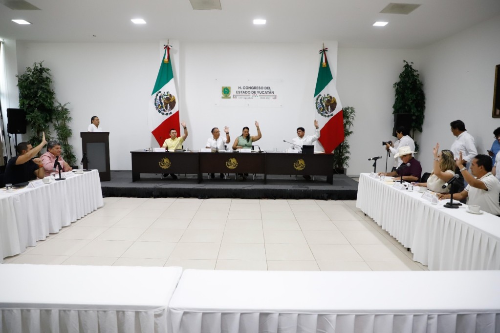 Distribuyen iniciativa para modificar Ley del Isstey