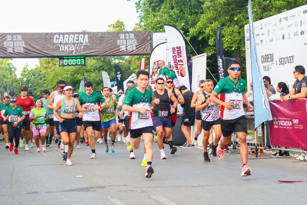 Llena de energía carrera YucaFit & Sejuvey el Paseo de Montejo Llena de energía carrera YucaFit & Sejuvey el Paseo de Montejo