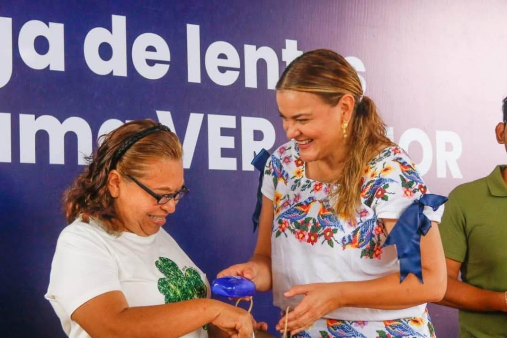 Entregará Ayuntamiento de Mérida más lentes gratuitos a infantes