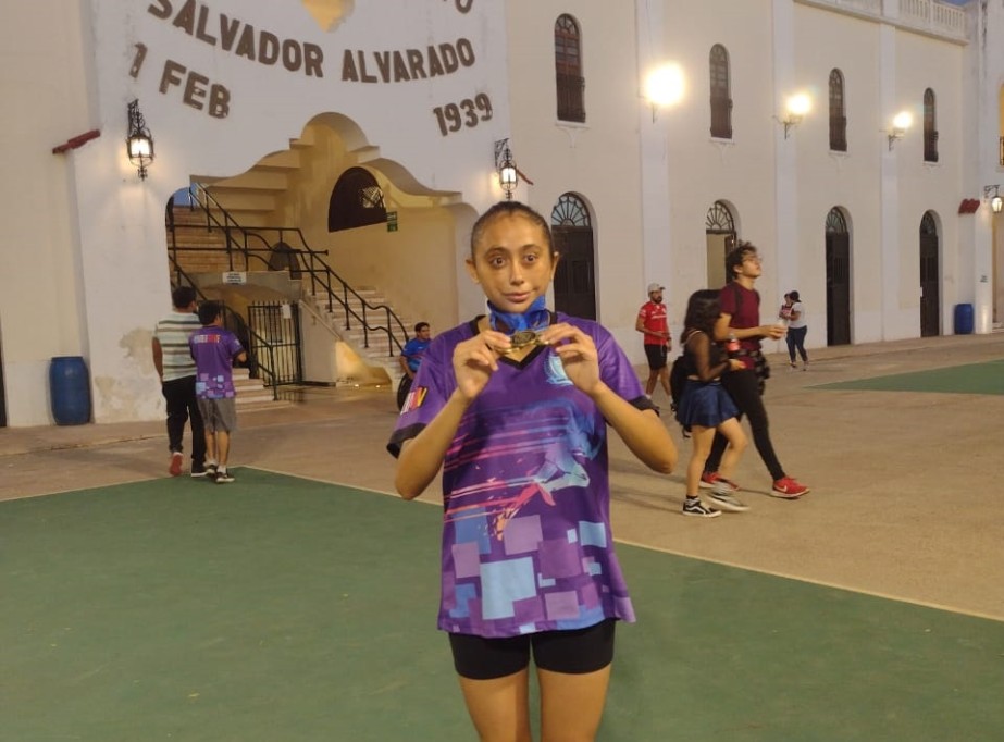 Recaudan fondos para que paratleta tizimileña sea acompañada por su mamá, durante competencia