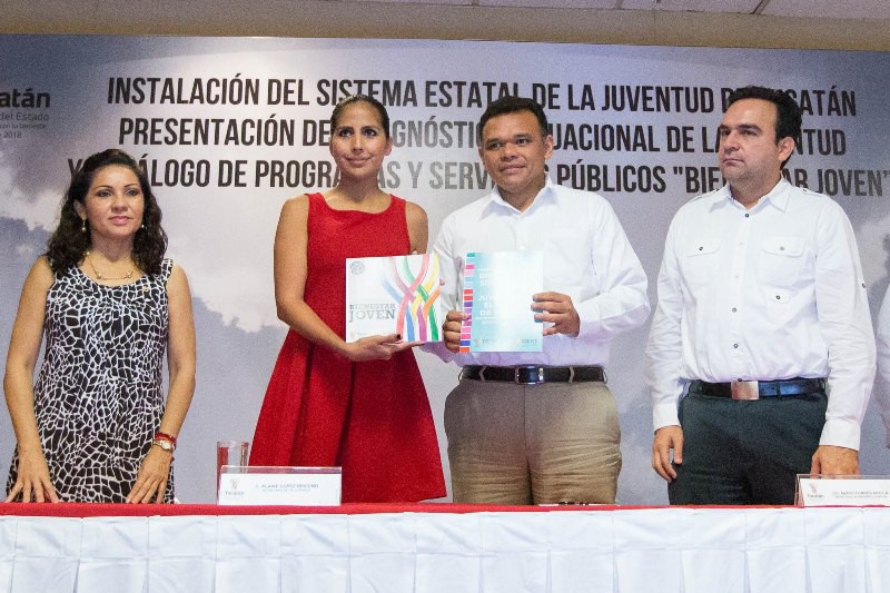 El Gobernador instala el Sistema Estatal de la Juventud El Gobernador instala el Sistema Estatal de la Juventud