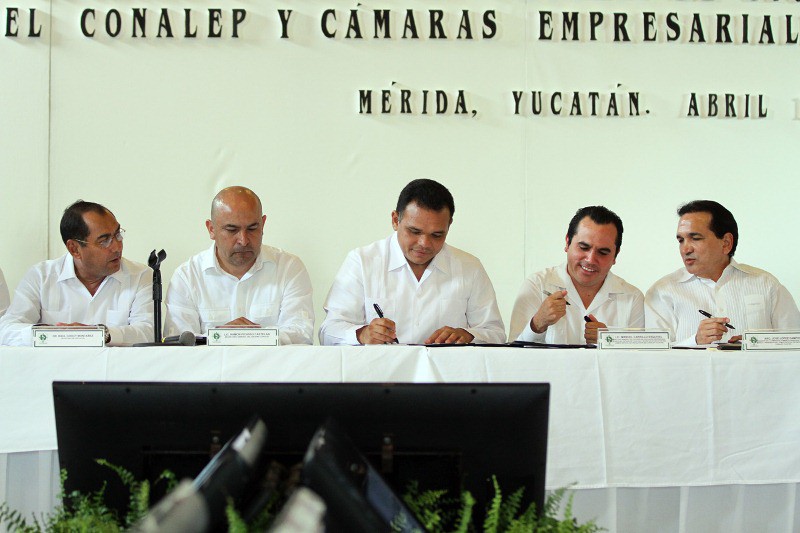 Firma conalep convenio con cámaras empresariales Firma conalep convenio con cámaras empresariales