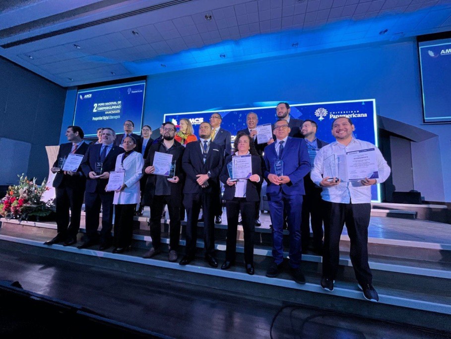 Premian a la UPY por su contribución a la ciberseguridad en México