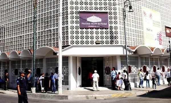 Huelga en el Nacional Monte de Piedad