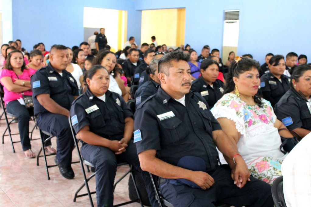 VALLADOLID: Se integra el Patronato Pro Hijo del Policía VALLADOLID: Se integra el Patronato Pro Hijo del Policía