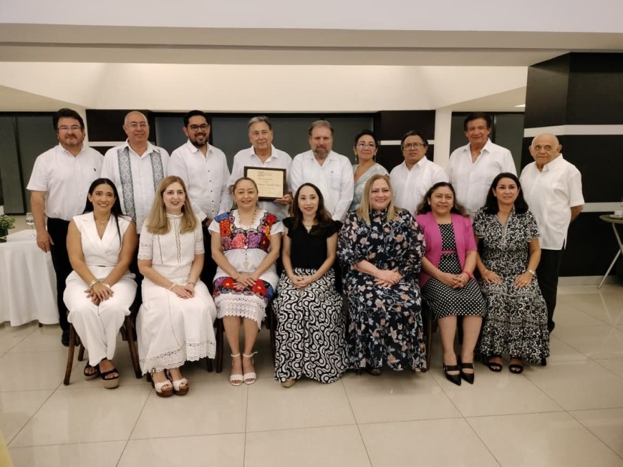 Reconoce Gobierno del Estado labor del notariado yucateco, en su día