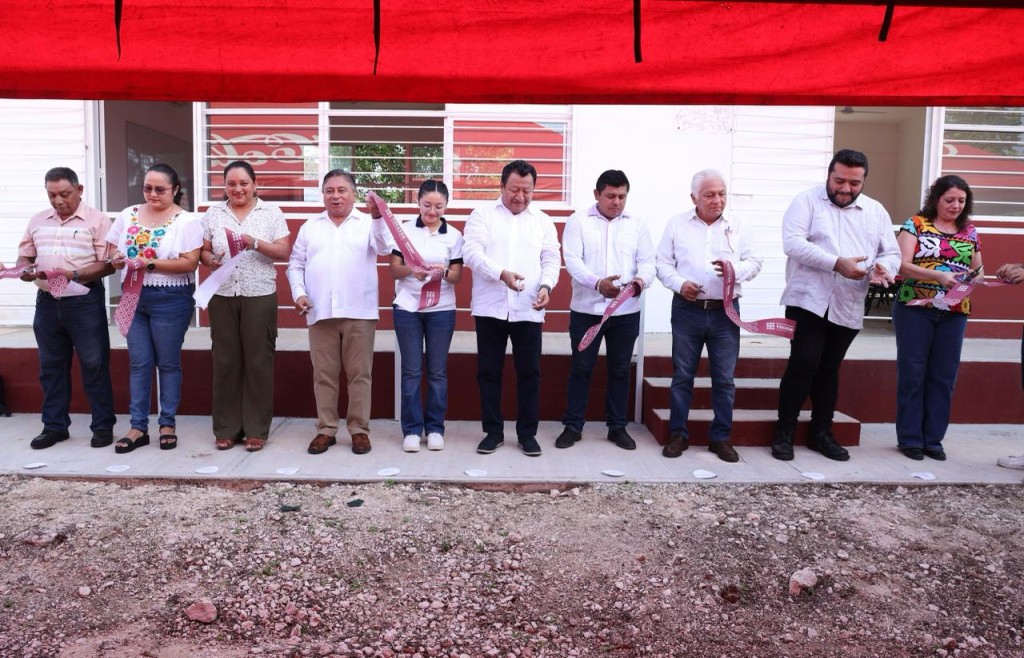 Inauguran en Bokobá espacios dignos para educación media superior
