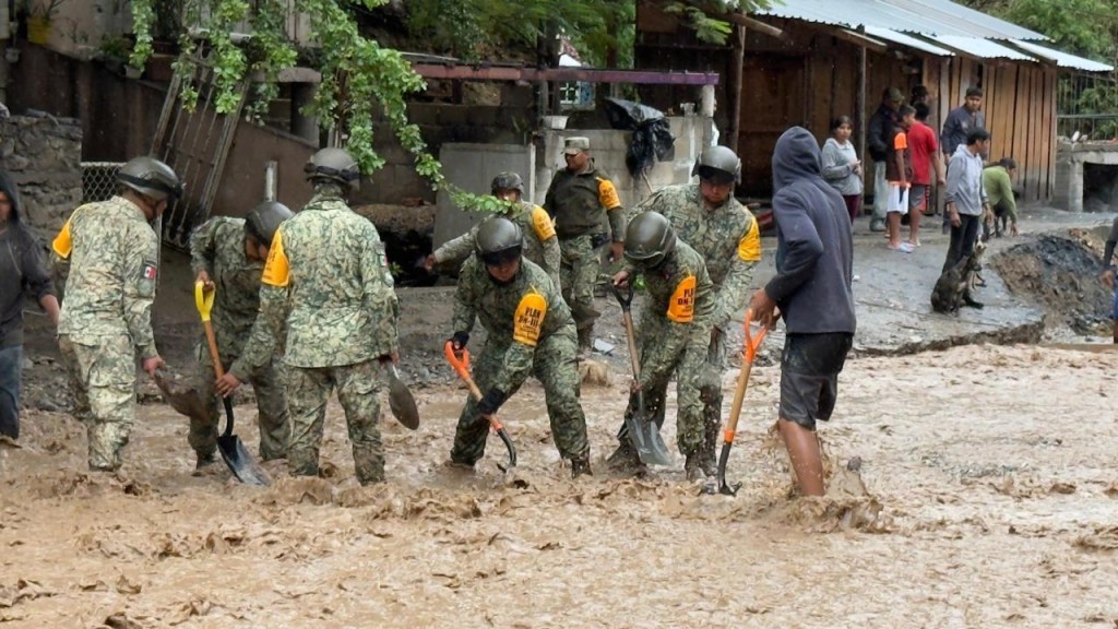 Atiende Gobierno Federal a la población afectada por las lluvias Atiende Gobierno Federal a la población afectada por las lluvias
