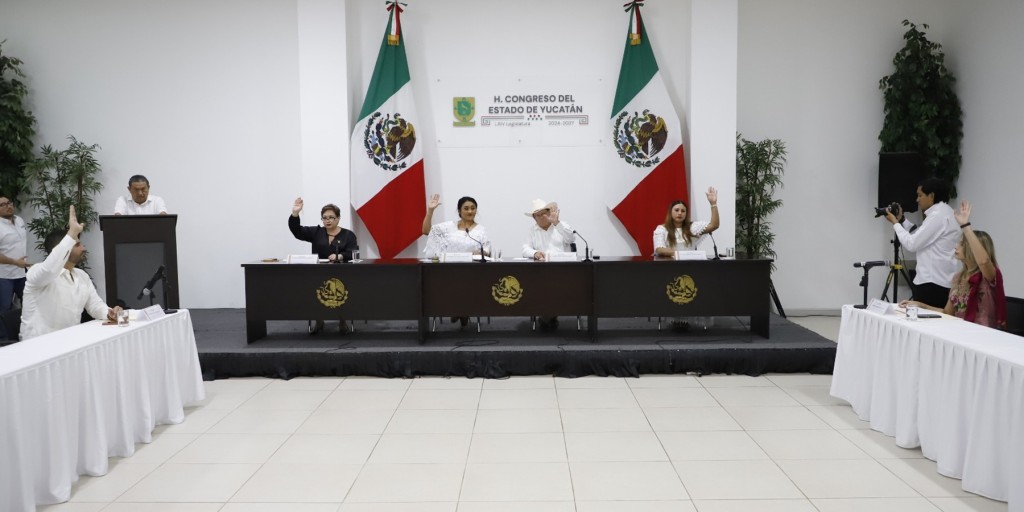 El Congreso abre sus puertas a la comunidad ganadera para analizar la Ley de Ganadería El Congreso abre sus puertas a la comunidad ganadera para analizar la Ley de Ganadería