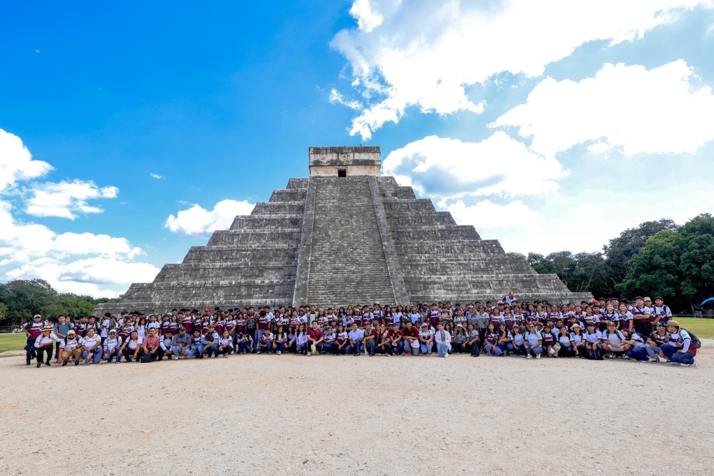 Visitan Más de 300 jóvenes Chichén Itzá en Jornada Educativa de la Sejuvey Visitan Más de 300 jóvenes Chichén Itzá en Jornada Educativa de la Sejuvey