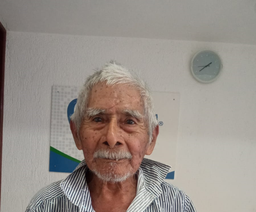 Abuelito de Tizimín pierde de nuevo su cartera, y pide ayuda para encontrarla