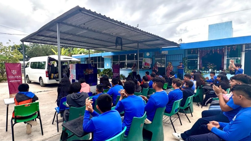 Semujeres fortalece la prevención de violencias entre adolescentes de Yucatán