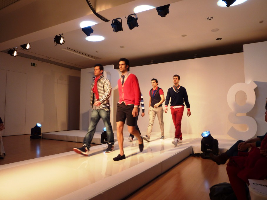 Desfile en beneficio de los niños del DIF municipal Desfile en beneficio de los niños del DIF municipal