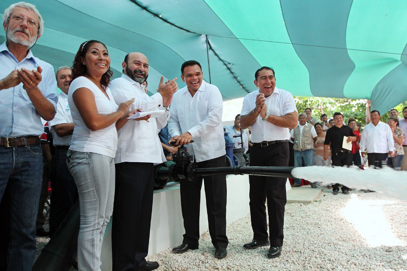 Ponen en marcha trabajos de ampliación del sistema de agua potable en 14 municipios Ponen en marcha trabajos de ampliación del sistema de agua potable en 14 municipios
