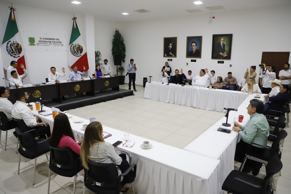 Avanza análisis del Paquete Fiscal 2026