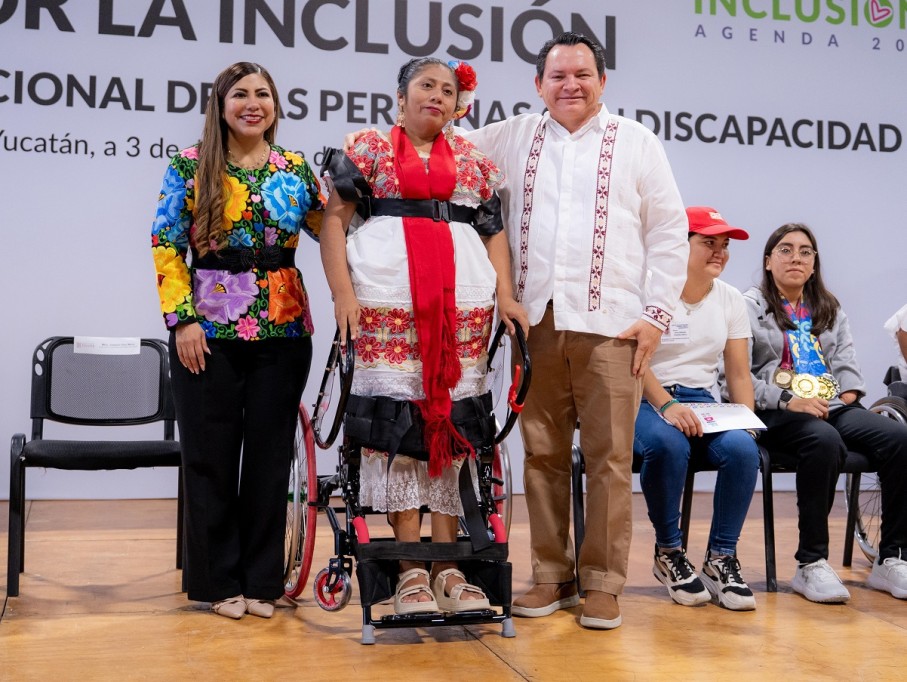 Huacho entregó 20 motocicletas adaptadas en Feria para la Inclusión