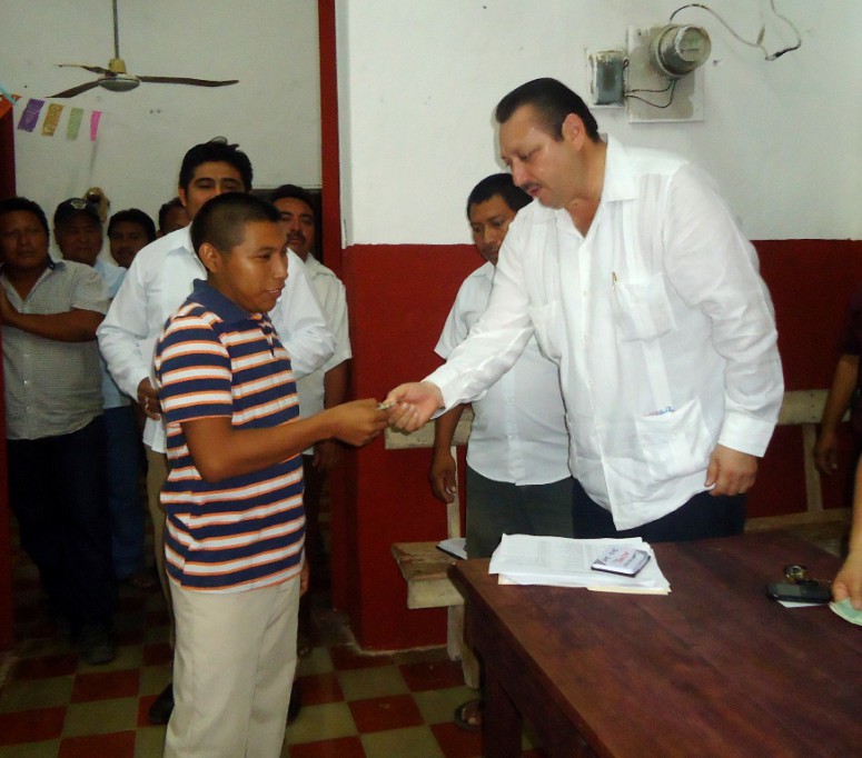 VALLADOLID: Apoyo a la educación de los jóvenes de comisarías VALLADOLID: Apoyo a la educación de los jóvenes de comisarías