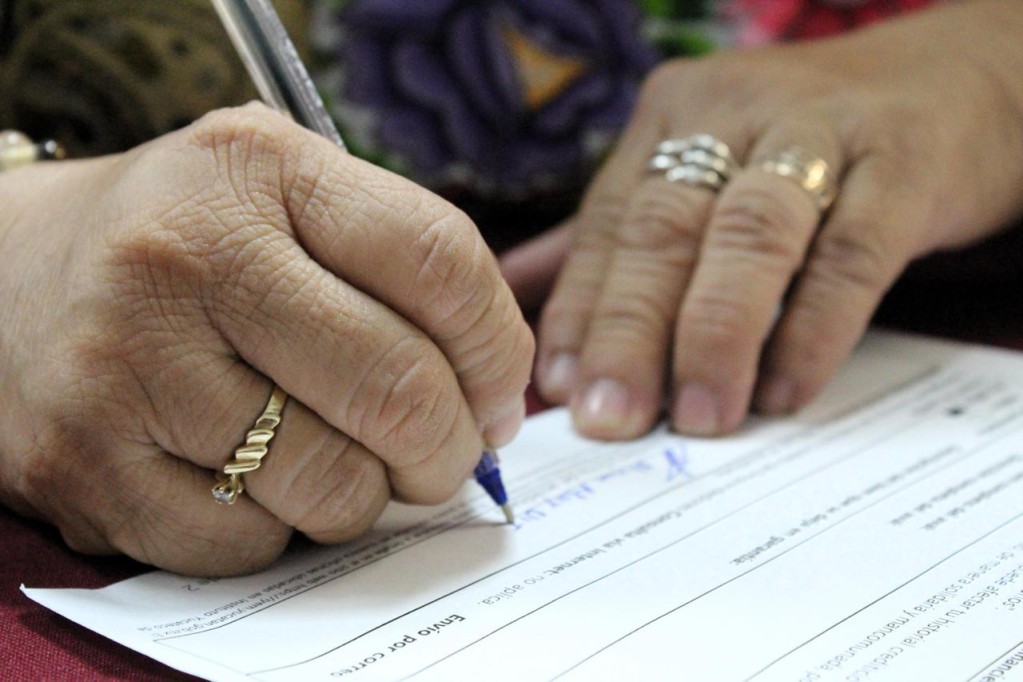 Entregan créditos CREA para impulsar proyectos de emprendimiento y artesanía en Yucatán