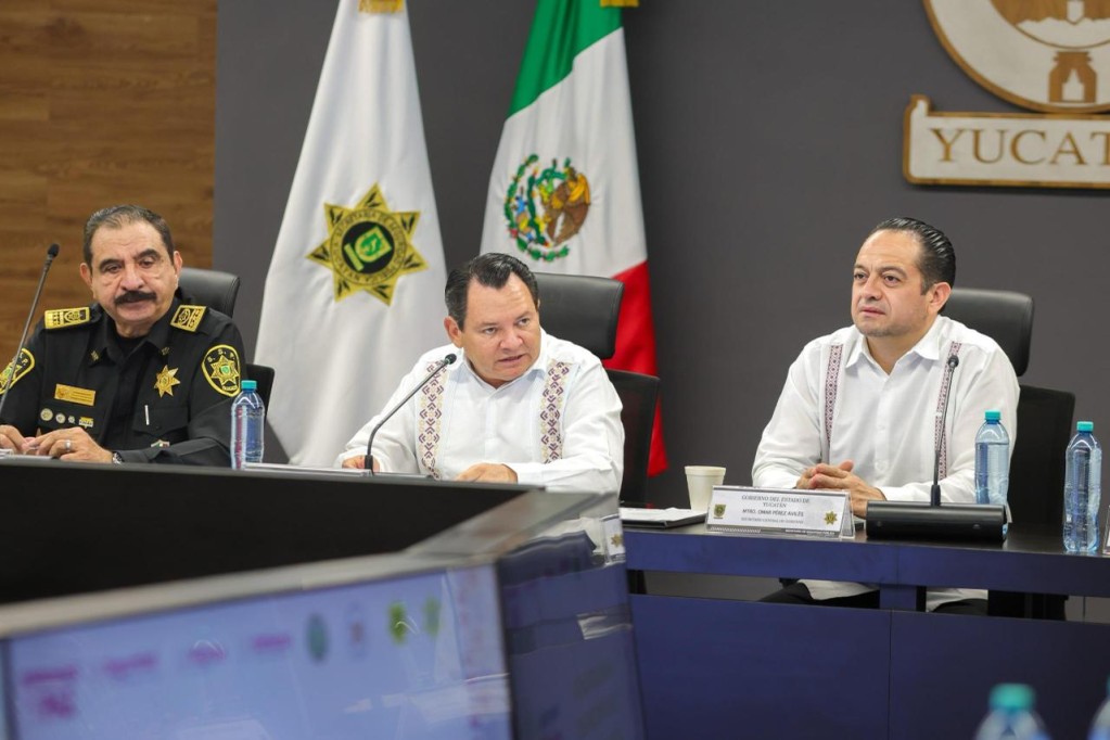 Llama Díaz Mena a redoblar esfuerzos de seguridad en Yucatán