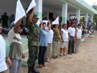TIZIMIN: Labor social del Ejército Mexicano a beneficio de 3 comisarías. TIZIMIN: Labor social del Ejército Mexicano a beneficio de 3 comisarías.