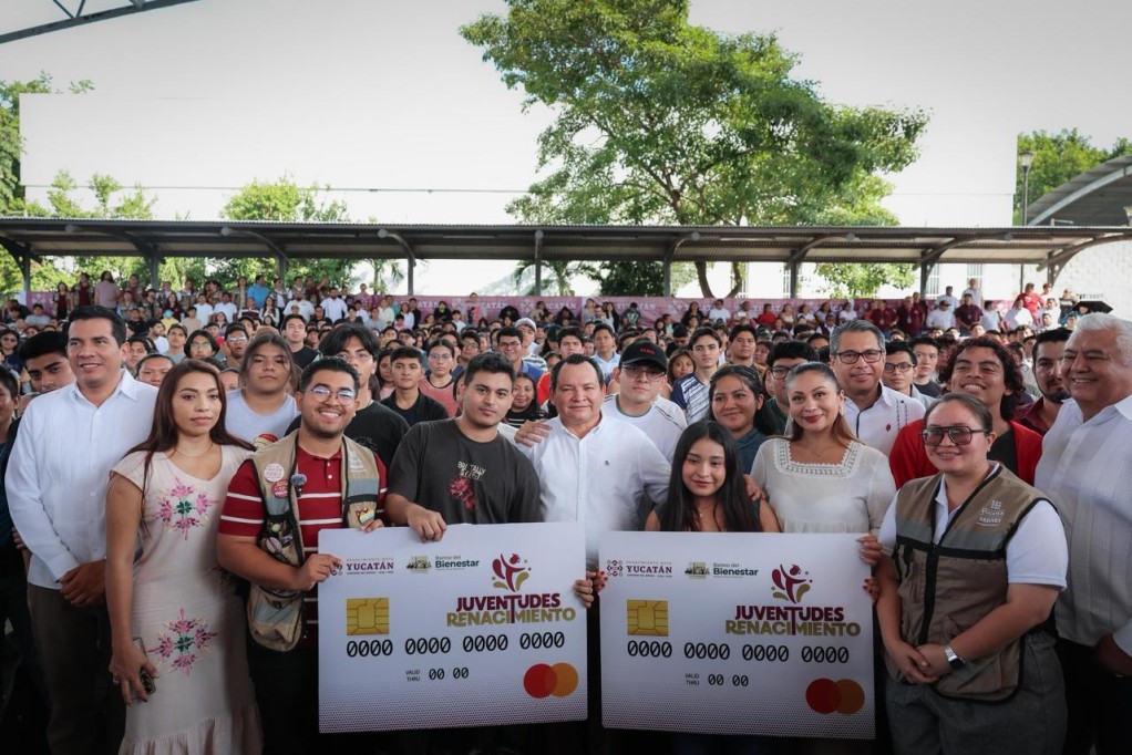 Gobierno de Yucatán fortalece la educación con visión de futuro