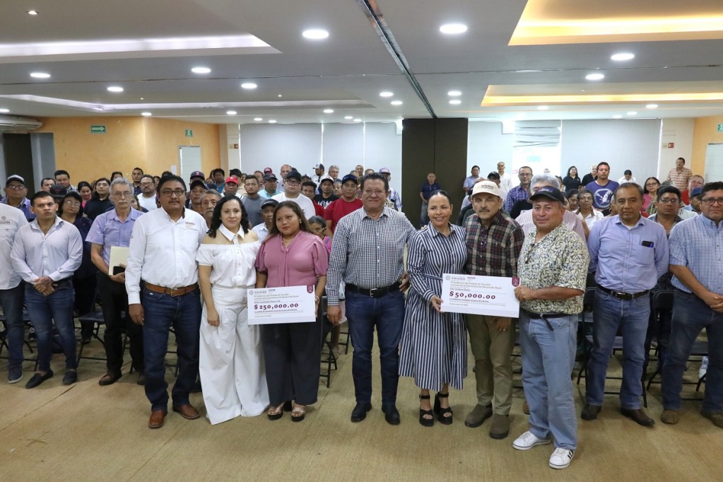 Respaldan economía familiar con créditos Foproyuc para el sector rural y pesquero