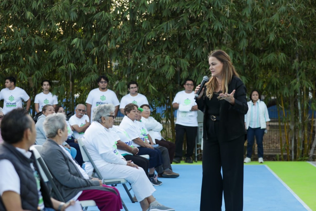 Inauguran espacio deportivo en Centro Armonía para cuidar a adultos mayores
