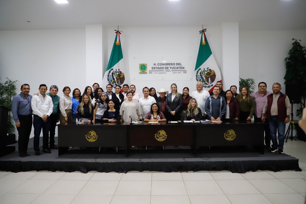 Eligen Mesa Directiva del Segundo Período Ordinario de Sesiones del Segundo Año de la LXIV Legislatura