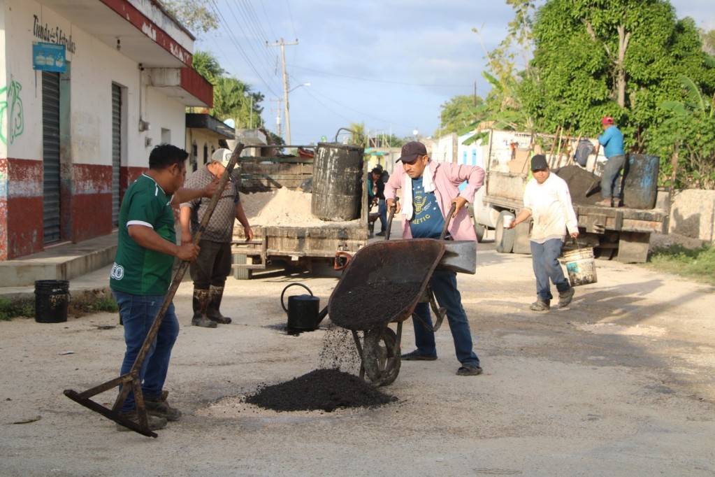 No cesa el bacheo en Tizimín y sus comisarías