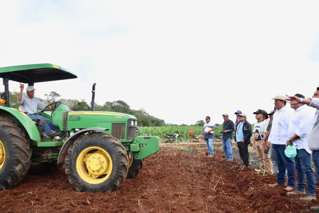 Impulsan en Muna la mecanización de tierras