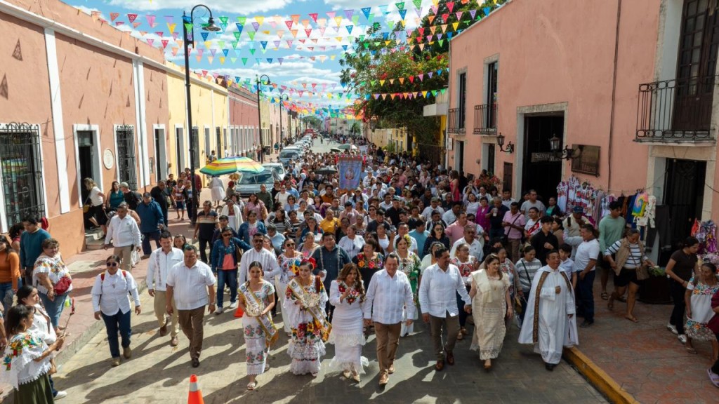 Gobernador impulsa tradiciones en Valladolid