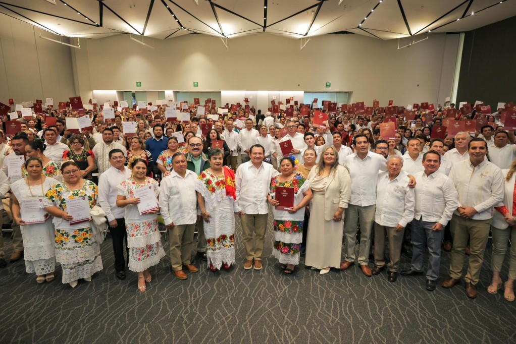 Gobernador cumple con justicia laboral al magisterio