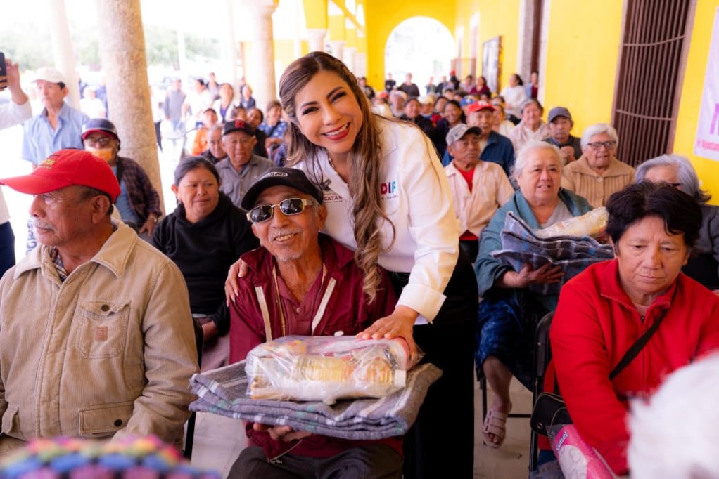 DIF Yucatán entrega miles de apoyos a familias ante descenso de las temperaturas