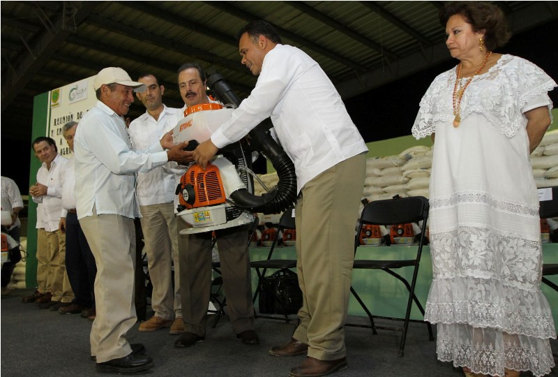 TIZIMÍN: Inauguran oficialmente planta de alimentos de la UGROY. TIZIMÍN: Inauguran oficialmente planta de alimentos de la UGROY.