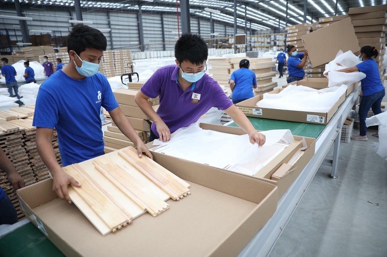 Dos días de descanso obligatorio para quienes trabajen 8 horas diarias de lunes a viernes, a partir del 2030