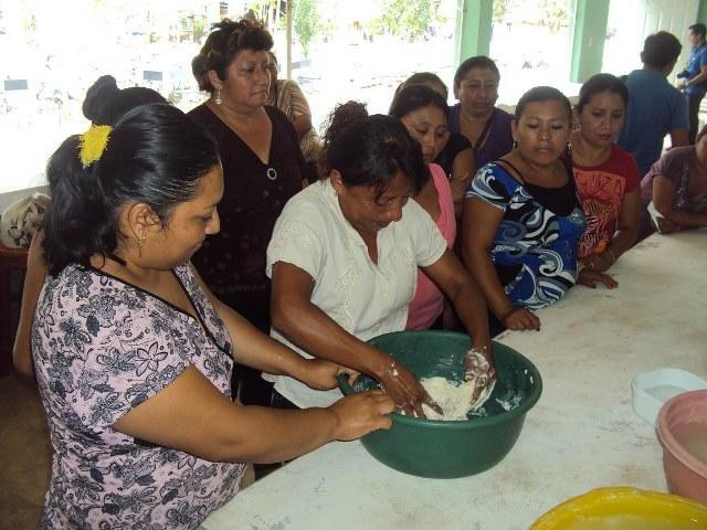 TIZIMÍN: Procesan la harina para platillos más nutritivos. TIZIMÍN: Procesan la harina para platillos más nutritivos.