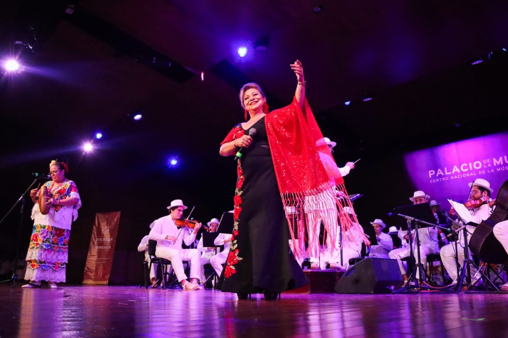 Refrendan en el 8M respaldo a las artistas de Yucatán
